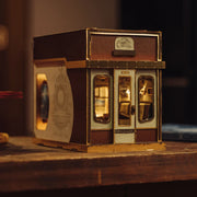 "Voyage in Motion" 1940s Train Cabin Book Nook Kit