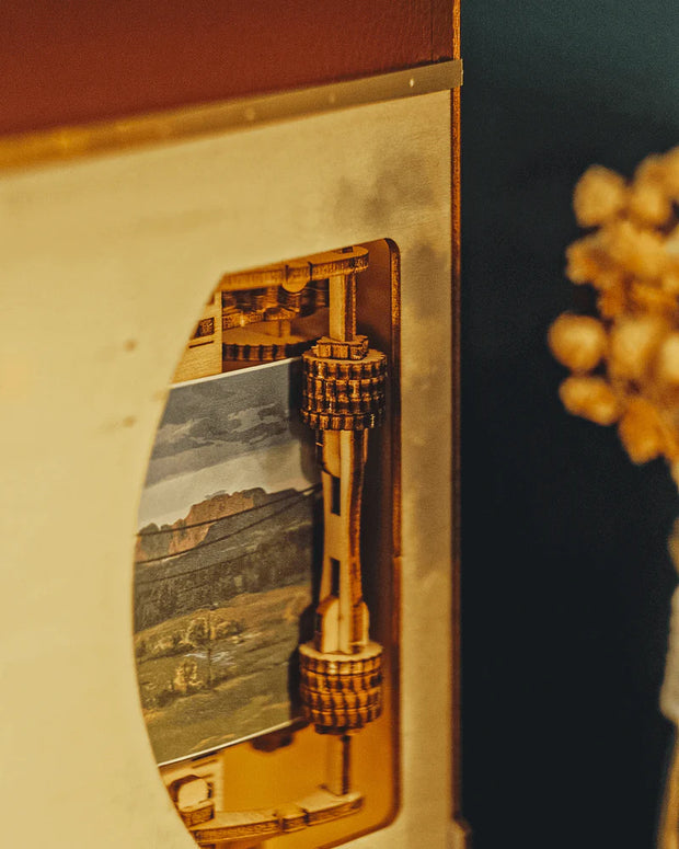 "Voyage in Motion" 1940s Train Cabin Book Nook Kit